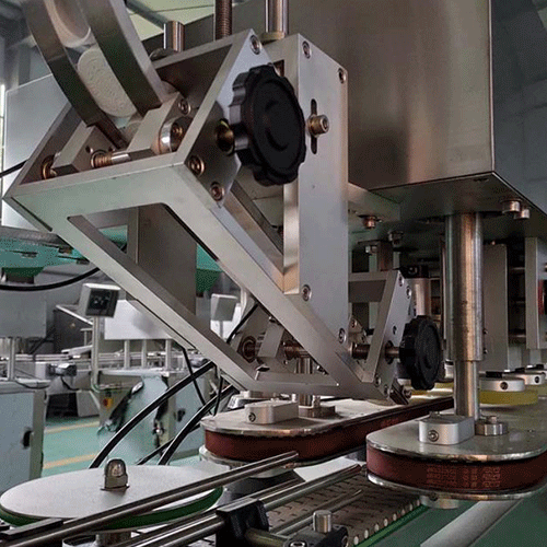 Screw Capping Machine