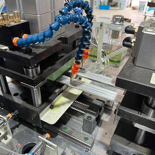 Automatic Parallel Groove Clamp Making Machine