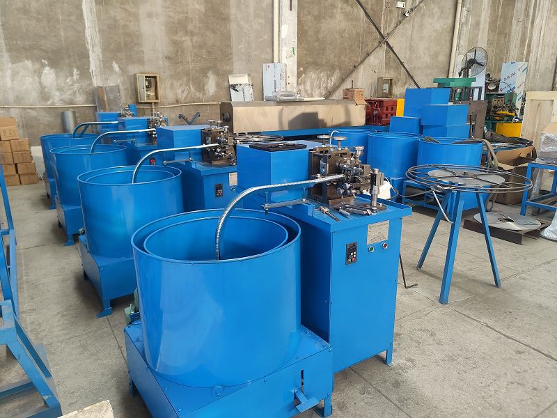 Square Lock Flexible Hose Machine