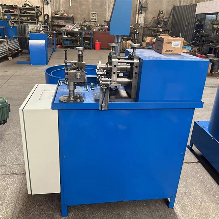 Square Lock Flexible Hose Machine